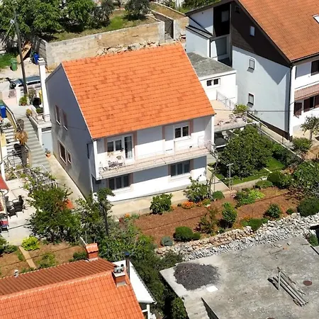 Mia Апартаменты Шибеник